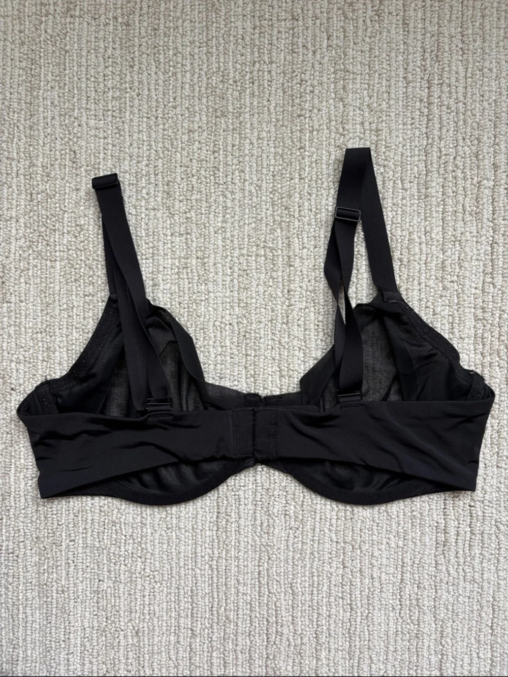 Skims Unlined Demi Bra - Picture 7 of 8